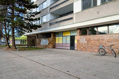 Pronájem komerčních prostor obchodní prostory 19 m², Veverkova, Hradec Králové-Pražské Předměstí