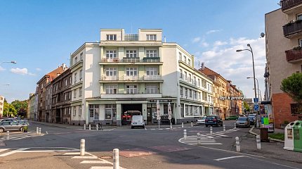 Prodej bytu 2+kk 48 m², Škroupova, Hradec Králové