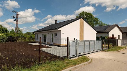 Prodej domu rodinný 109 m² pozemek 833 m², Družstevní, Dašice
